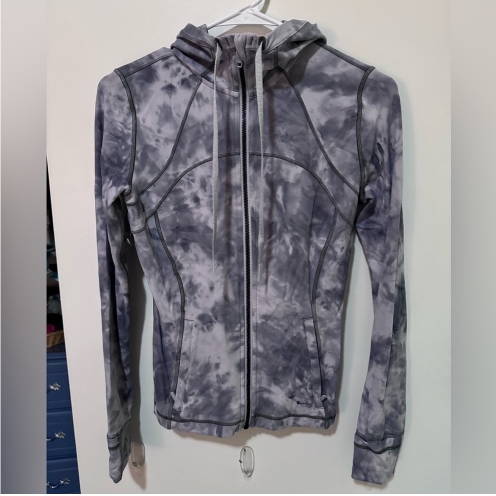 Lululemon - Define - Gray Zip-Up Hoodie